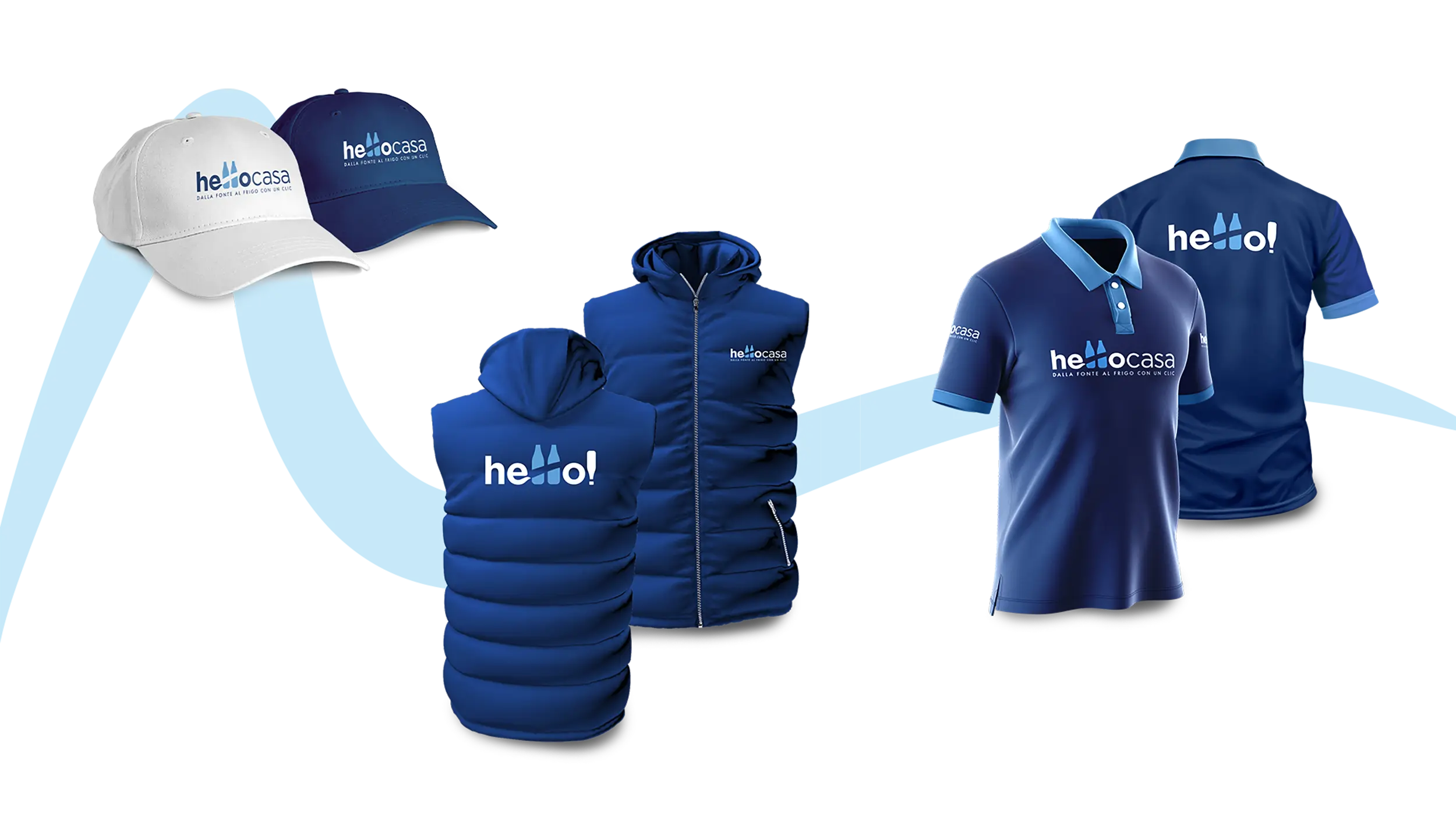 Layout di branding con tre piumini blu scuro e due cappellini da baseball abbinati, disposti su uno sfondo bianco.